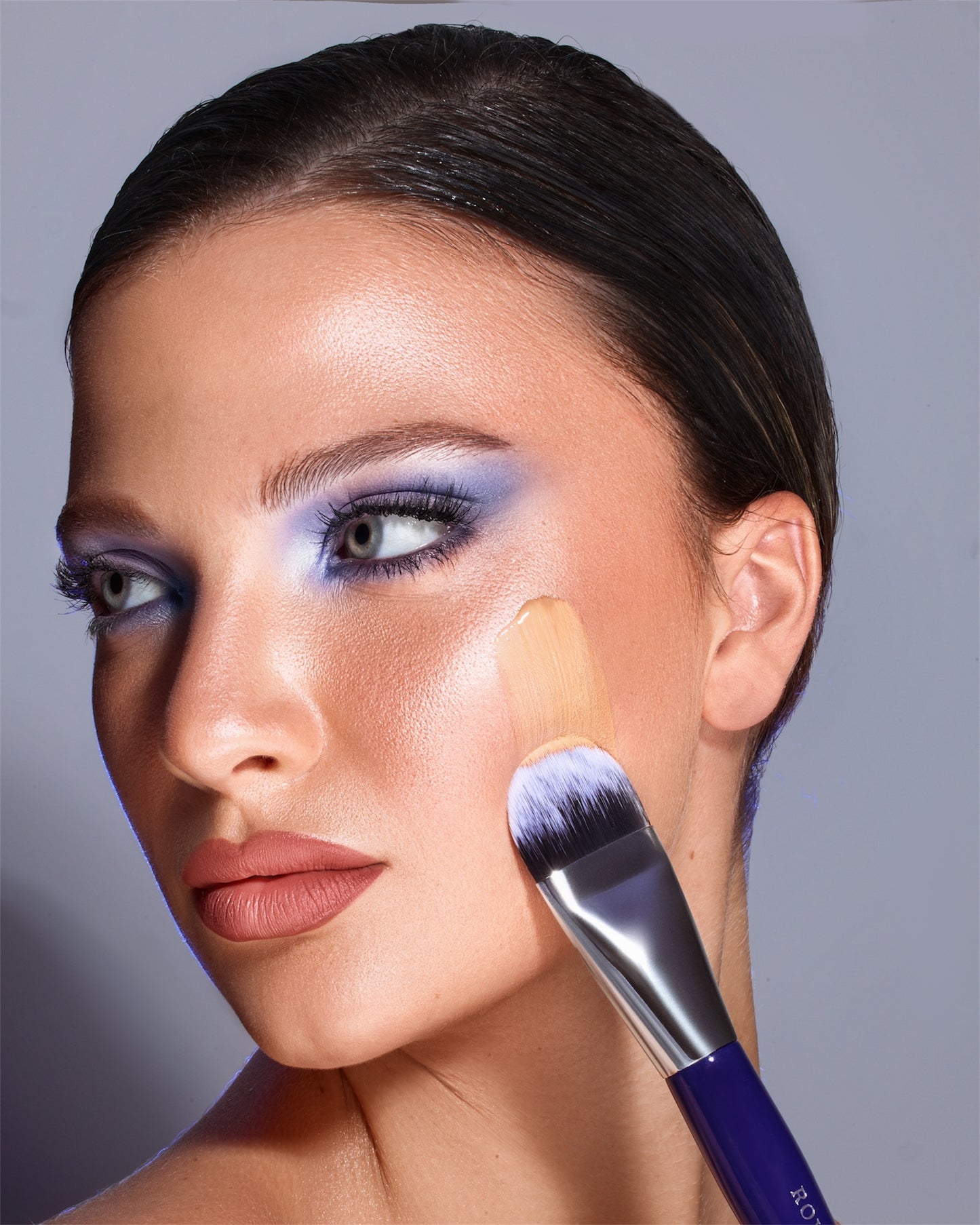 Skinslide Flat Foundation R304