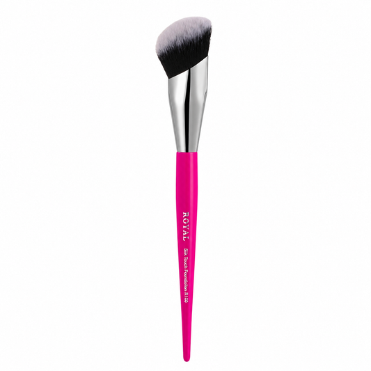 Silk Touch Foundation Brush R100